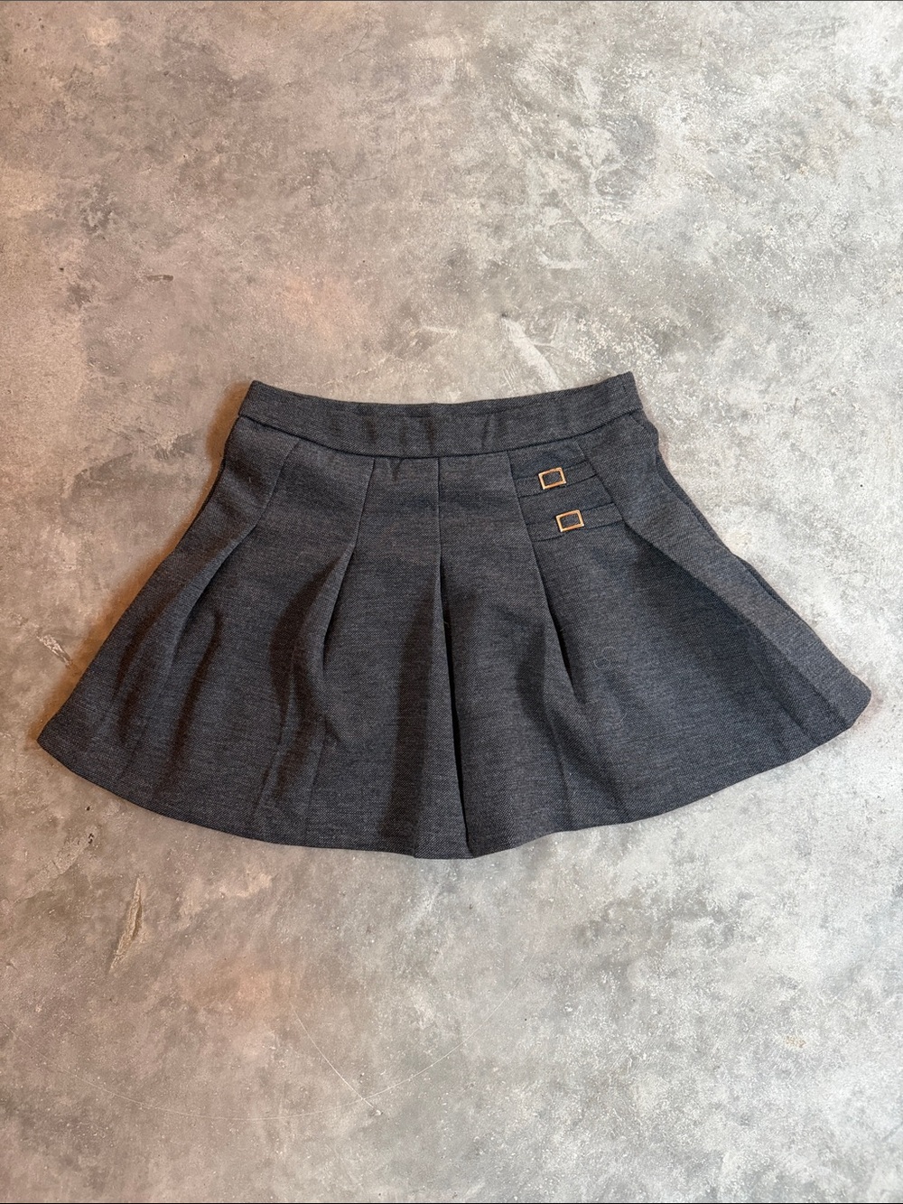 Zara Dark Gray Pleated Circle Mini Skirt with Buckle Accents - girls size 13/14